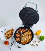 Geepas-Portable Design 1800W Pizza Maker - Image 6