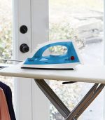 Steam Iron OEI-607 1100W – Blue - Image 2